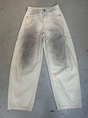 Υψηλό πλάτος, τζίνι για μια κολακευτική σιλουέτα.