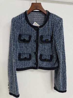 Κλασικό Loose H σχήμα Cut Denim Blazer για μια κολακευτική σιλουέτα